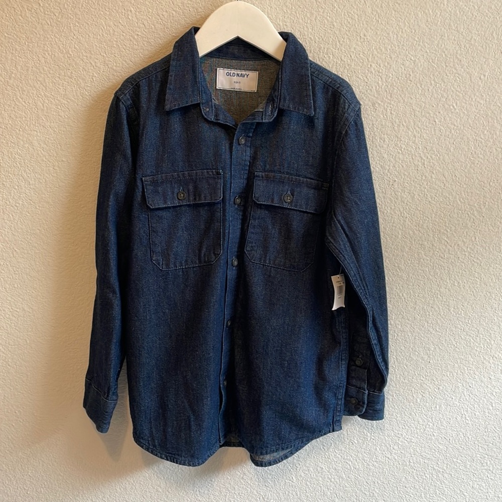 🆕 Dark wash denim button down